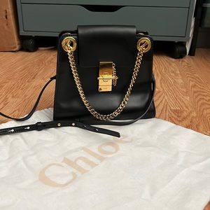 Chloe “Annie” mini leather shoulder bag in black
